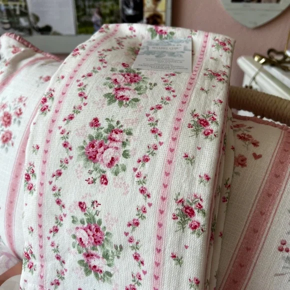 Charming Floral Pink and White Kitchen Towels - Picture 2 of 3